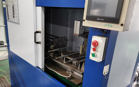 自制設(shè)備-深油孔去毛刺機(jī)